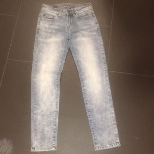 Light blue American Eagle Skinny Jeans size: 26x28